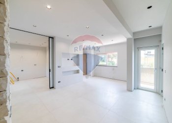 Stanza vuota - Villa Via Antonio Gramsci
 
12, Gravina di Catania - foto 2