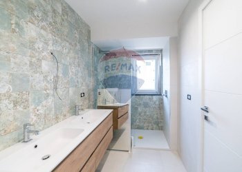 Bagno - Villa Via Antonio Gramsci
 
12, Gravina di Catania - foto 10