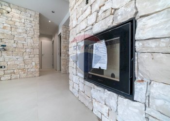 Dettagli - Villa Via Antonio Gramsci
 
12, Gravina di Catania - foto 24