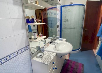 Bagno - Appartamento piazza Europa
 
5, Aci Sant'Antonio - foto 10