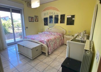 Camera / camera da letto - Appartamento piazza Europa
 
5, Aci Sant'Antonio - foto 12