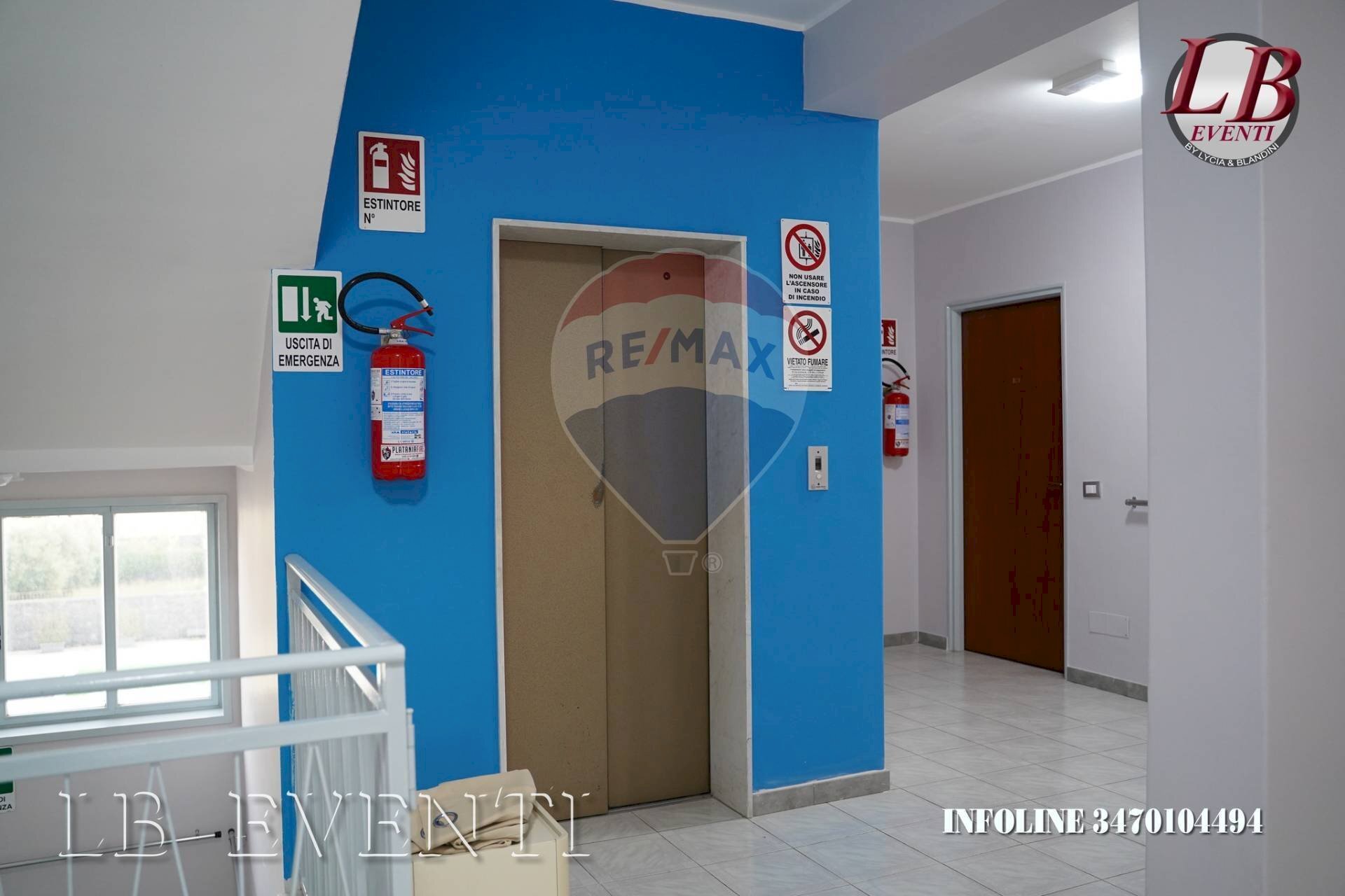 Hall / corridoio - Commercial Activity Via Verona
 
2, Mascalucia - photo 3