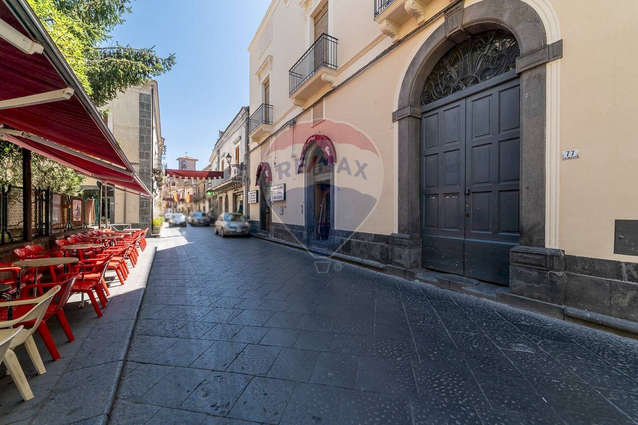 Edificio all\'aperto - Appartamento Via Umberto
 
77, Randazzo - foto 2