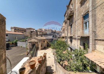 Edificio all\'aperto - Appartamento Via Umberto
 
77, Randazzo - foto 35