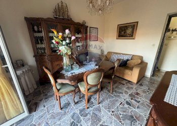 Sala da pranzo - Appartamento VITTORIO EMANUELE
 
246, Valverde - foto 5