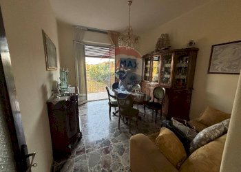 Sala da pranzo - Appartamento VITTORIO EMANUELE
 
246, Valverde - foto 6