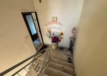 Scale - Appartamento VITTORIO EMANUELE
 
246, Valverde - foto 23