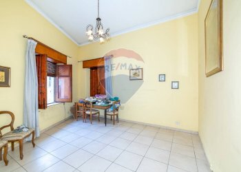 Sala da pranzo - Casa indipendente Via Immacolata
 
39-41, Catania - foto 1