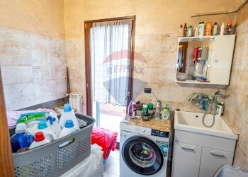 Lavanderia - Villa via Silvio Pellico
 
34, Aci Sant'Antonio - foto 13