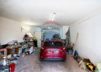 Parcheggio - Villa via Silvio Pellico
 
34, Aci Sant'Antonio - foto 24