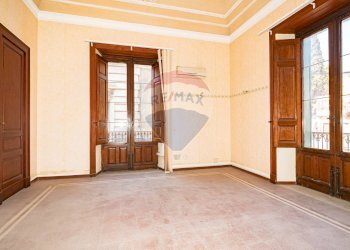 Stanza vuota - Appartamento Piazza Mazzini
 
6, Acireale - foto 17