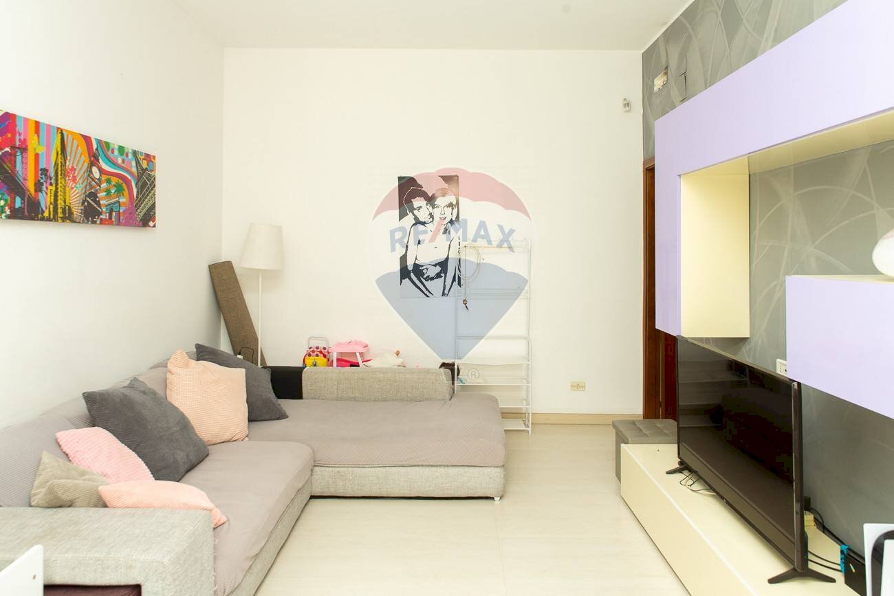 Soggiorno - Casa indipendente Via Palermo
 
725, Catania - foto 1