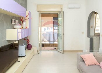 Soggiorno - Casa indipendente Via Palermo
 
725, Catania - foto 3