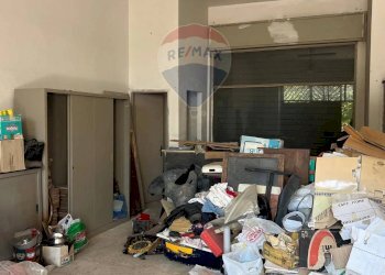 Dispensa di stoccaggio - Negozio PIAZZALE ITALIA
 
18, San Pietro Clarenza - foto 2