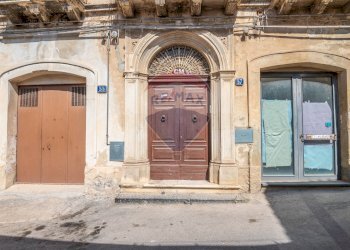 Edificio all\'aperto - Casa semi indipendente Via Ex Matrice
 
57, Caltagirone - foto 5