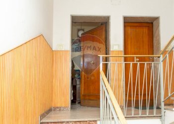 Scale - Bilocale Via Pietra Dell'ova
 
140, Catania - foto 21