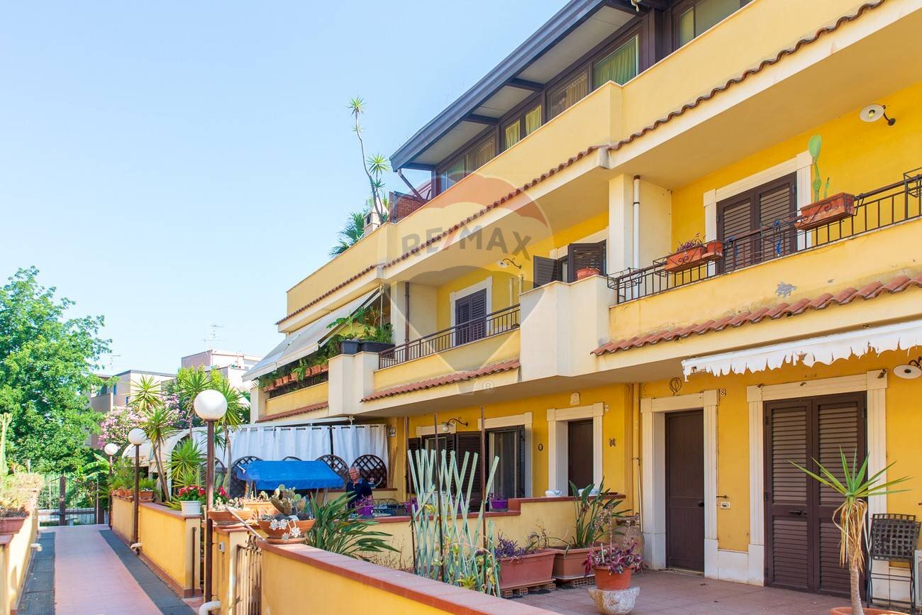 Edificio all\'aperto - Terraced Villa Via Don Luigi Sturzo
 
8, Giardini-Naxos - photo 1