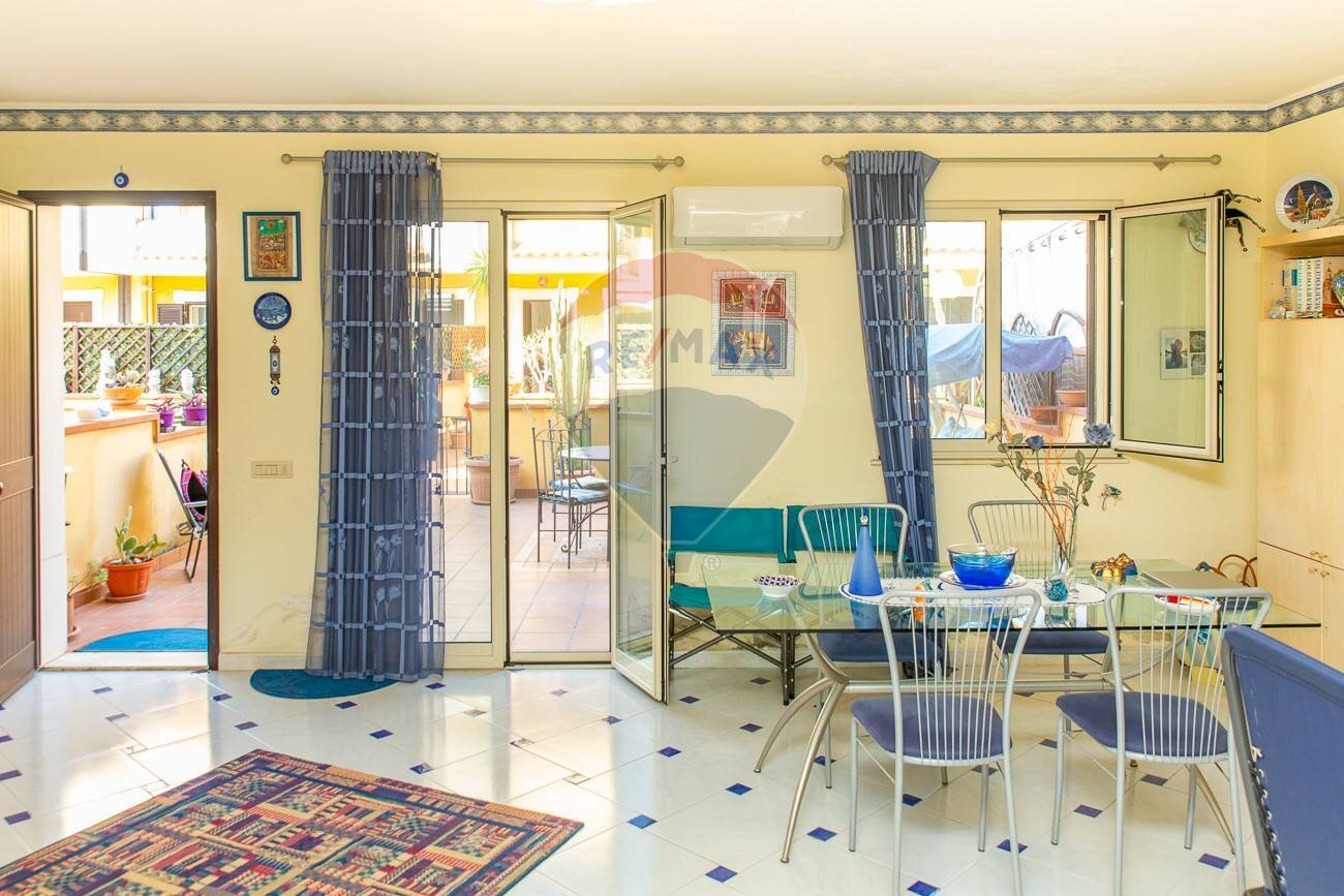 Sala da pranzo - Terraced Villa Via Don Luigi Sturzo
 
8, Giardini-Naxos - photo 2