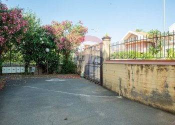 Edificio all\'aperto - Villa a Schiera Via Don Luigi Sturzo
 
8, Giardini-Naxos - foto 65