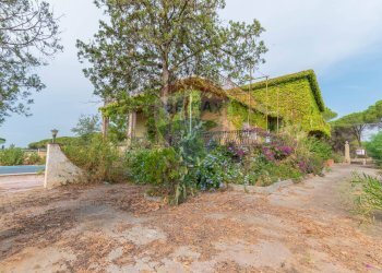 Giardino - Villa Via Andromeda
 
1, Caltagirone - foto 10