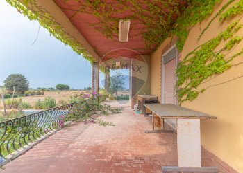 Terrazza - Villa Via Andromeda
 
1, Caltagirone - foto 11