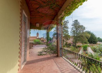 Balcone - Villa Via Andromeda
 
1, Caltagirone - foto 12