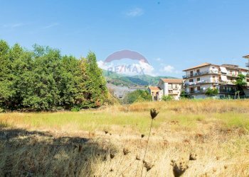 Vista delle montagne - Terreno agricolo Via Archimede
 
38, Zafferana Etnea - foto 6