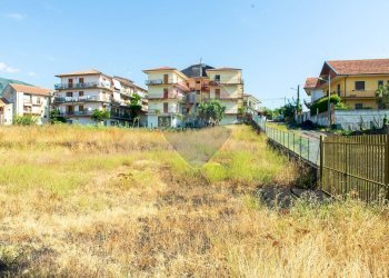 Giardino - Terreno agricolo Via Archimede
 
38, Zafferana Etnea - foto 16