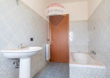 Bagno - Bilocale Via Piano Tavola (ex strada provinciale 229)
 
snc, Motta Sant'Anastasia - foto 7