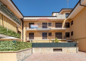 Edificio all\'aperto - Bilocale Via Piano Tavola (ex strada provinciale 229)
 
snc, Motta Sant'Anastasia - foto 14