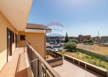 Balcone - Bilocale Via Piano Tavola (ex strada provinciale 229)
 
snc, Motta Sant'Anastasia - foto 16