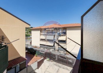 Balcone - Bilocale Via Piano Tavola (ex strada provinciale 229)
 
snc, Motta Sant'Anastasia - foto 31