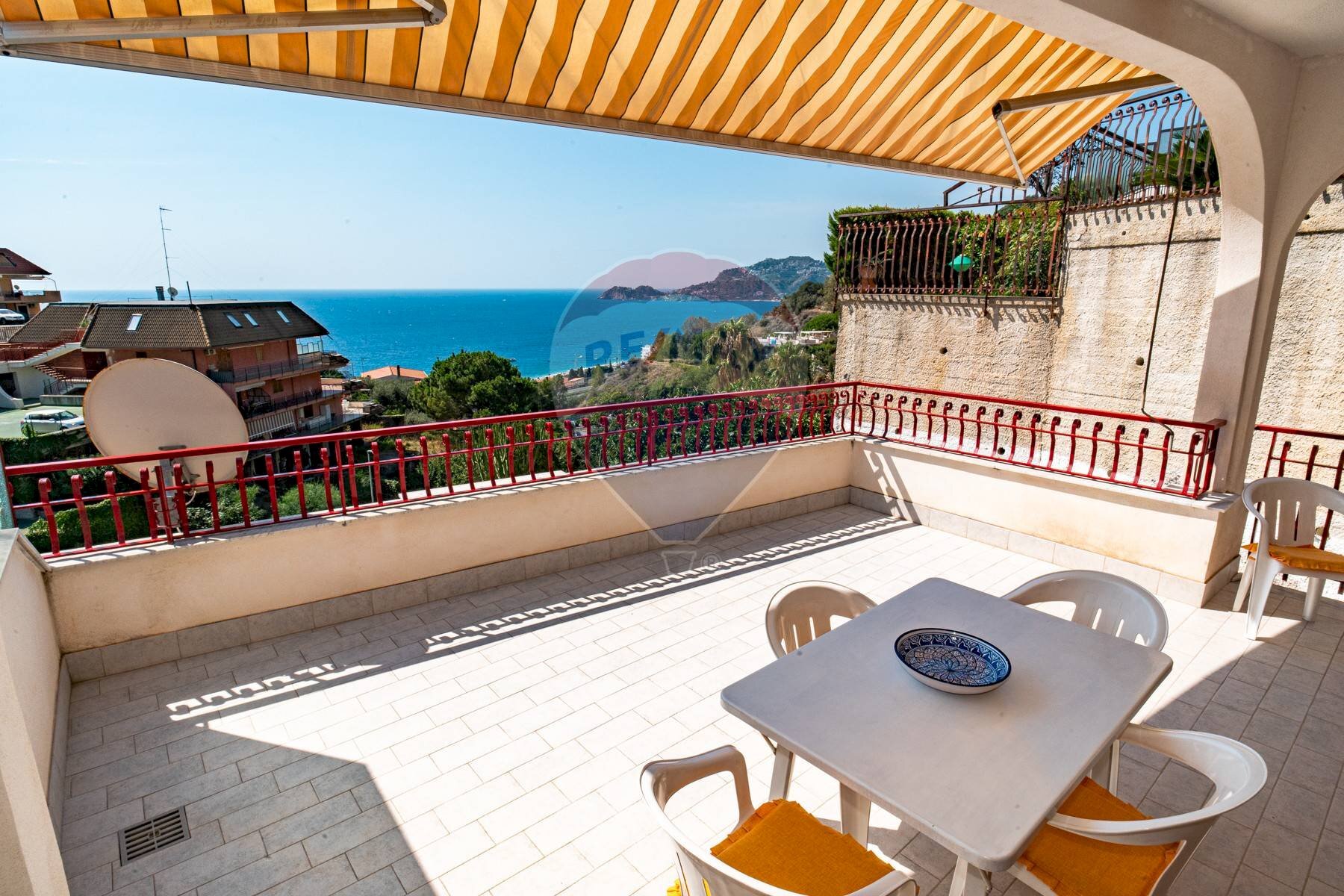 Terrazza - Quadrilocale Contrada Sillemi
 
6, Letojanni - foto 2