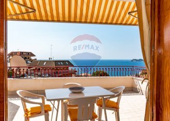 Terrazza - Quadrilocale Contrada Sillemi
 
6, Letojanni - foto 1