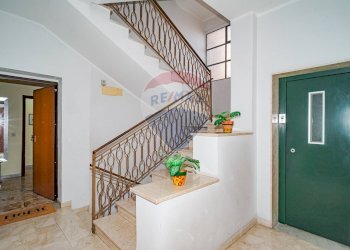 Scale - Appartamento Via Salvador Allende
 
20, Misterbianco - foto 30