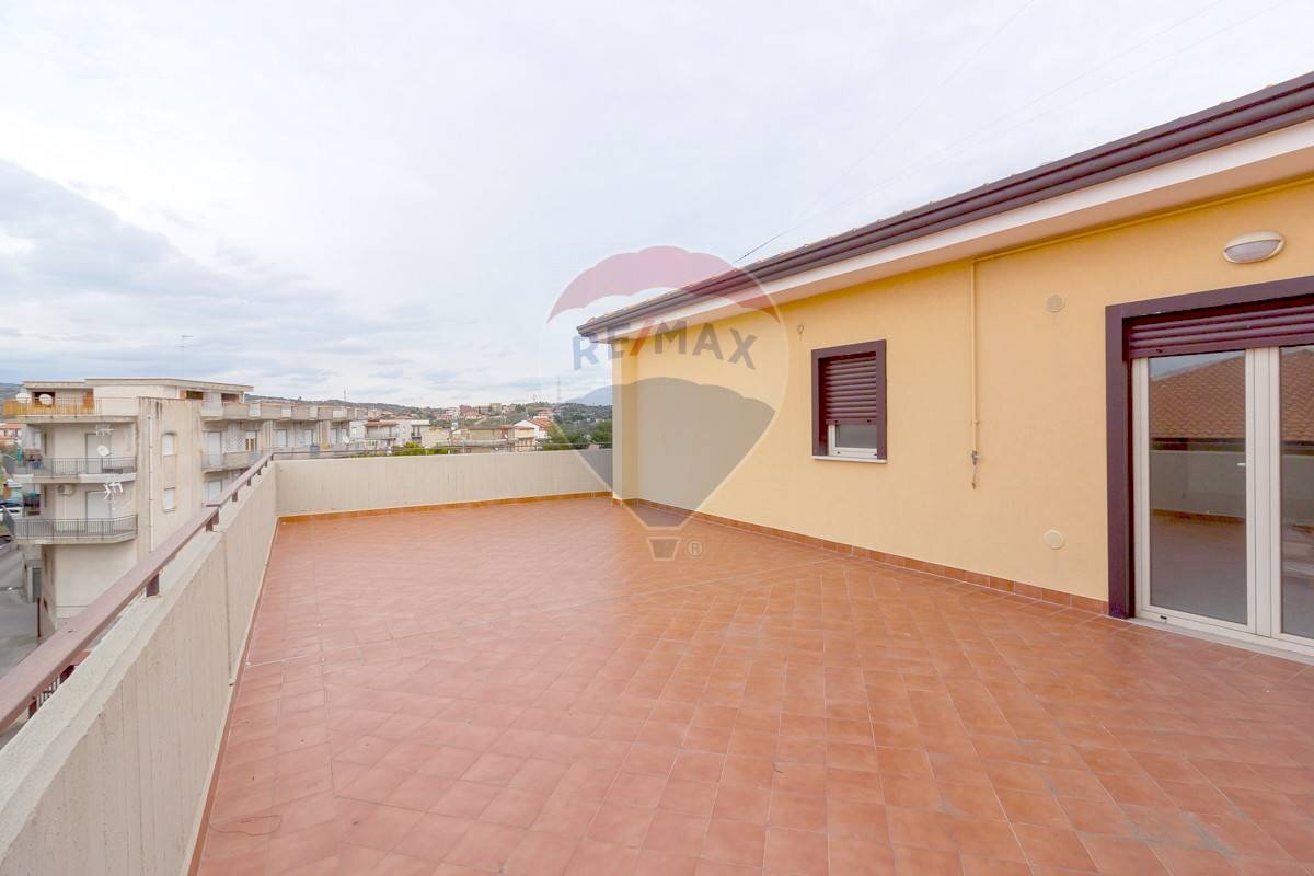 Terrazza - Attico Via Piano Tavola - C.da Vazzano-Complesso BGM
 
SNC, Motta Sant'Anastasia - foto 1