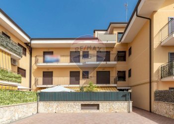 Edificio all\'aperto - Attico Via Piano Tavola - C.da Vazzano-Complesso BGM
 
SNC, Motta Sant'Anastasia - foto 8