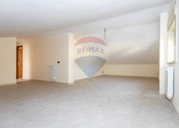 Stanza vuota - Attico Via Piano Tavola - C.da Vazzano-Complesso BGM
 
SNC, Motta Sant'Anastasia - foto 11