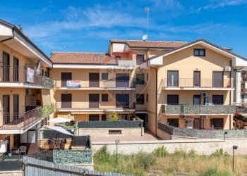 Edificio all\'aperto - Attico Via Piano Tavola - C.da Vazzano-Complesso BGM
 
SNC, Motta Sant'Anastasia - foto 30