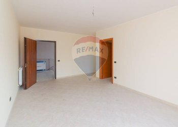 Stanza vuota - Attico Via Piano Tavola - C.da Vazzano-Complesso BGM
 
SNC, Motta Sant'Anastasia - foto 38