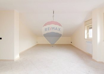 Stanza vuota - Attico Via Piano Tavola - C.da Vazzano-Complesso BGM
 
SNC, Motta Sant'Anastasia - foto 54