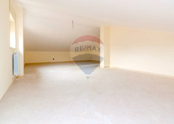 Stanza vuota - Attico Via Piano Tavola - C.da Vazzano-Complesso BGM
 
SNC, Motta Sant'Anastasia - foto 56