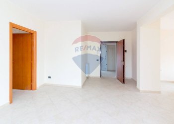 Stanza vuota - Attico Via Piano Tavola - C.da Vazzano-Complesso BGM
 
SNC, Motta Sant'Anastasia - foto 62