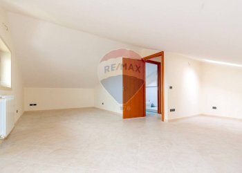 Stanza vuota - Attico Via Piano Tavola - C.da Vazzano-Complesso BGM
 
SNC, Motta Sant'Anastasia - foto 72