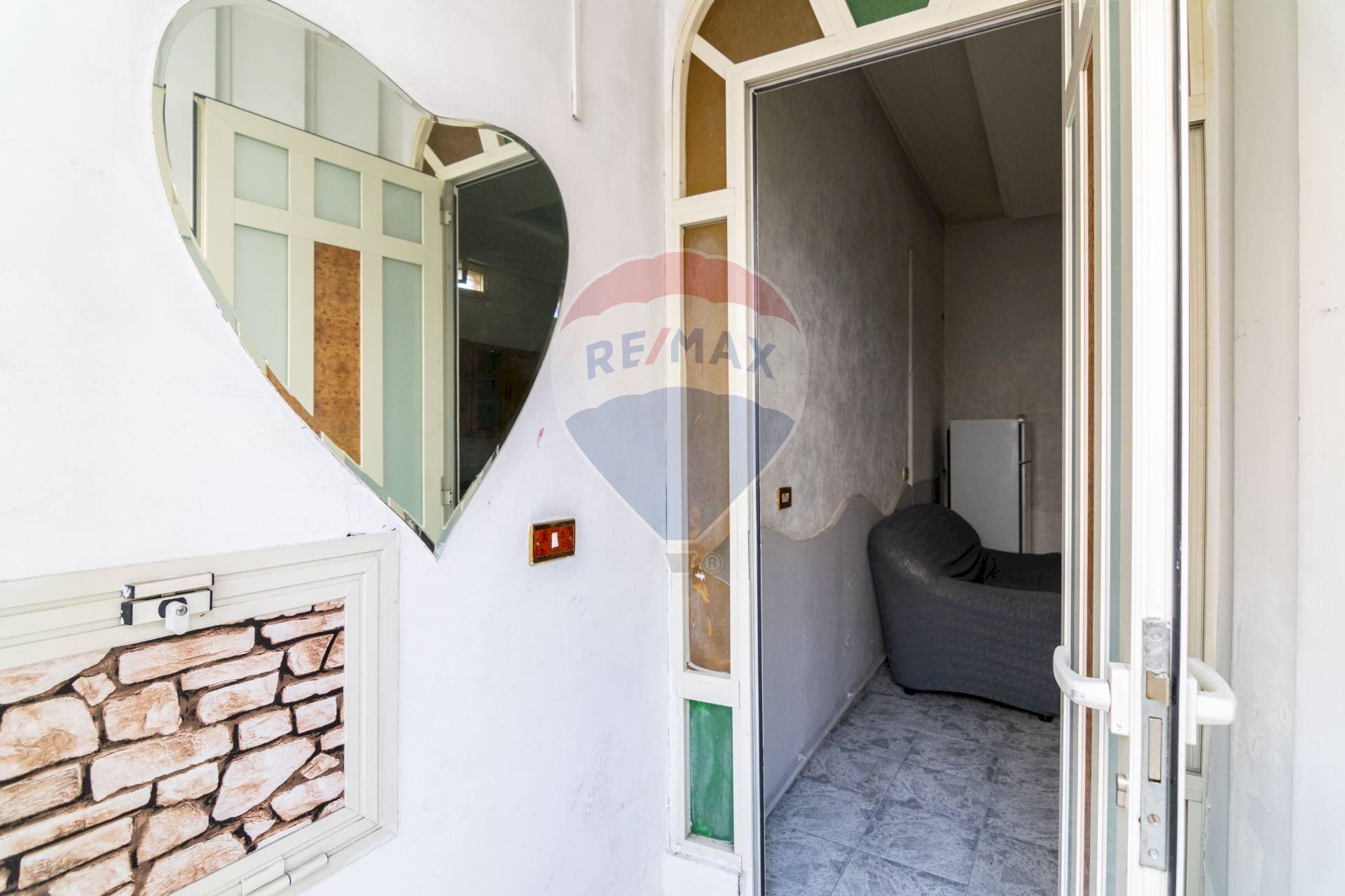 Terrazza - Bilocale Via Ludovico Ariosto
 
24, Paterno - foto 1