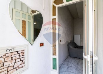 Terrazza - Bilocale Via Ludovico Ariosto
 
24, Paterno - foto 1