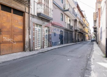 Edificio all\'aperto - Bilocale Via Ludovico Ariosto
 
24, Paterno - foto 13