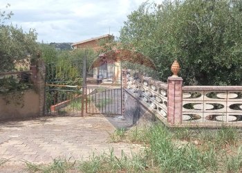 Giardino - Villa Via Giuseppe Garibaldi
 
190, Caltagirone - foto 5