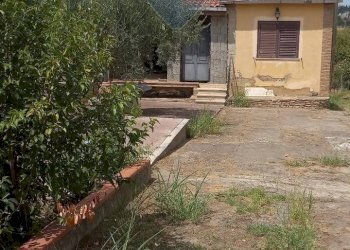 Giardino - Villa Via Giuseppe Garibaldi
 
190, Caltagirone - foto 17