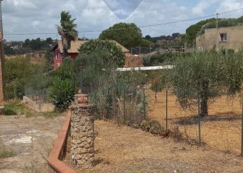 Giardino - Villa Via Giuseppe Garibaldi
 
190, Caltagirone - foto 21